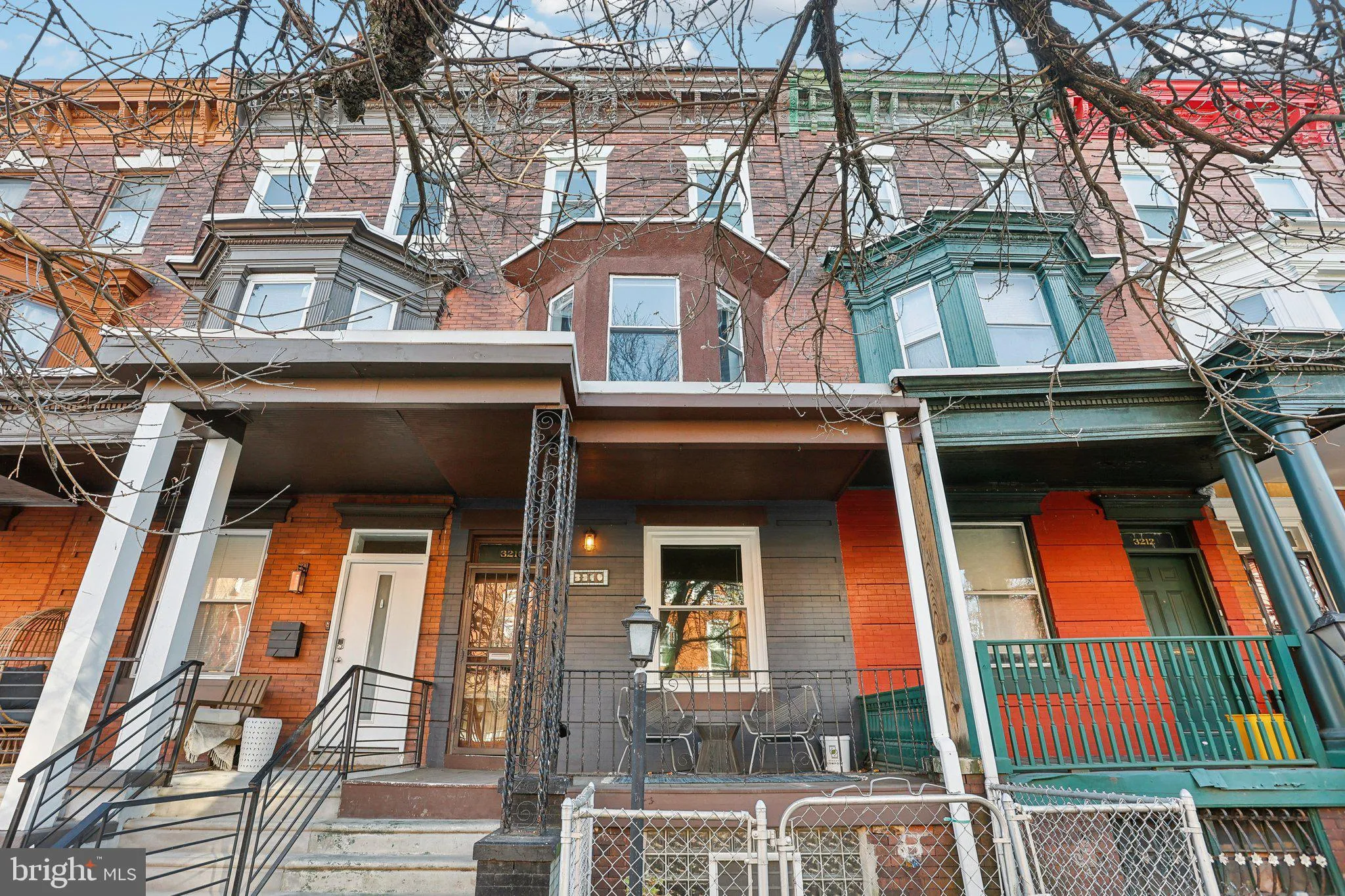 Philadelphia, Pennsylvania 19121, United States, 4 Bedrooms Bedrooms, ,2 BathroomsBathrooms,Residential,Pending,35028