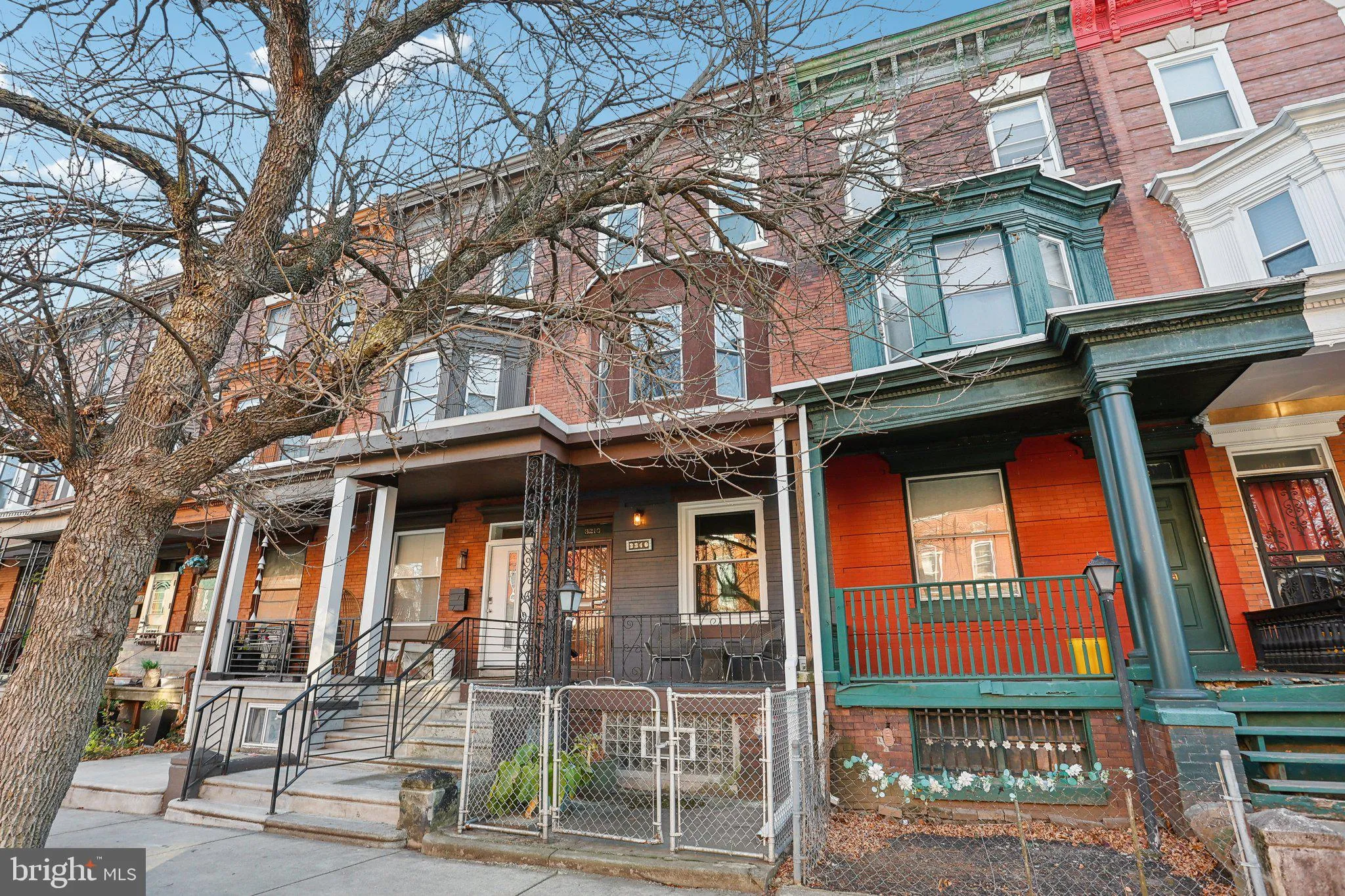 Philadelphia, Pennsylvania 19121, United States, 4 Bedrooms Bedrooms, ,2 BathroomsBathrooms,Residential,Pending,35028