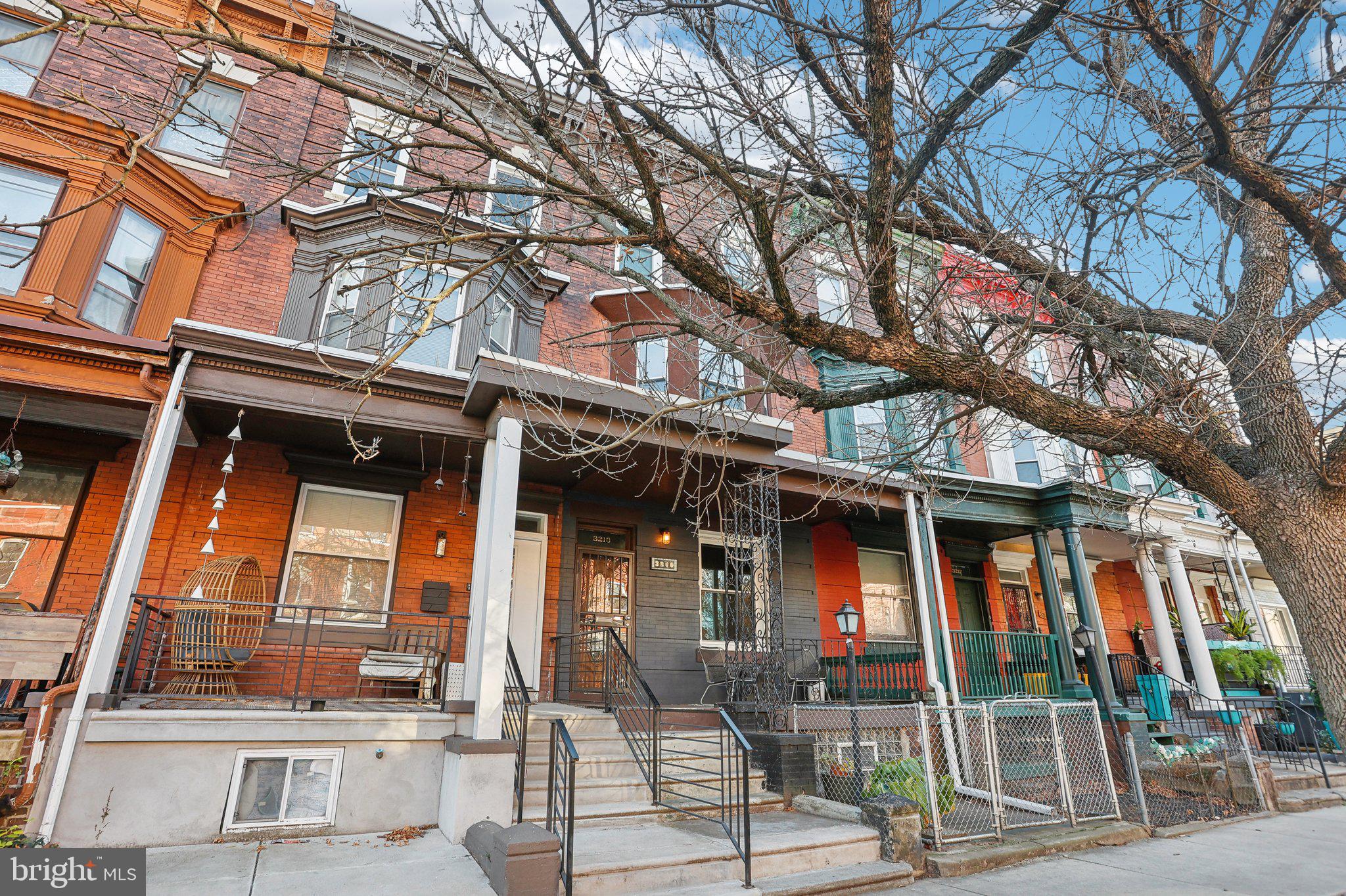 STRAWBERRY MANSION - Residential