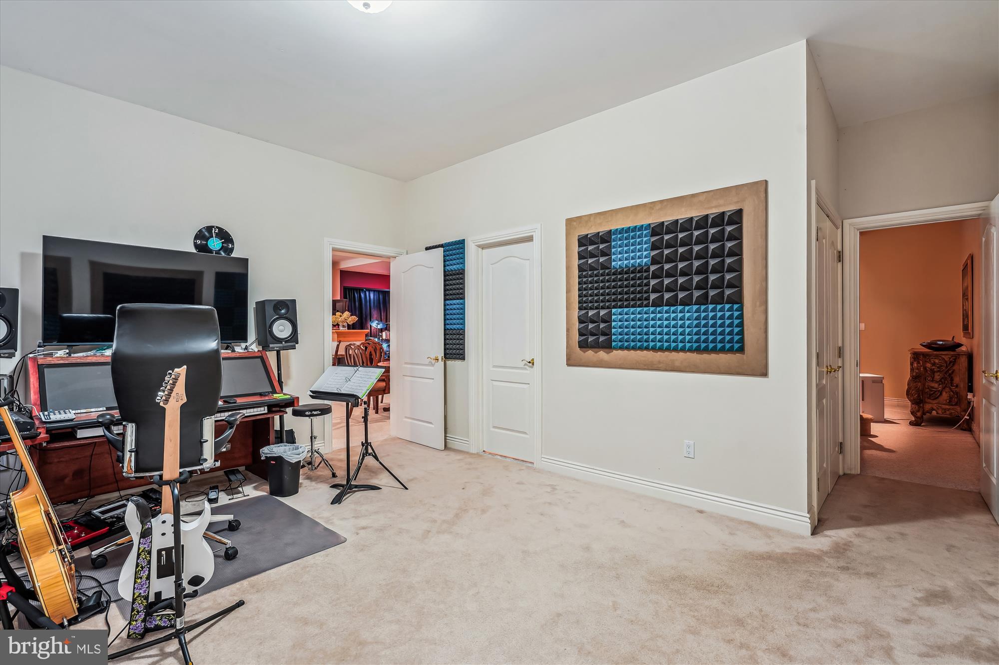 CHEQUERS - Residential