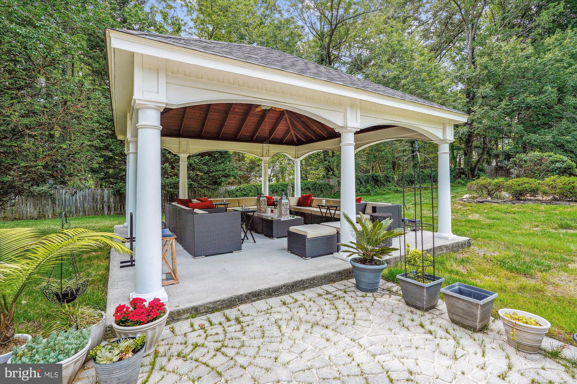 CHEQUERS - Residential