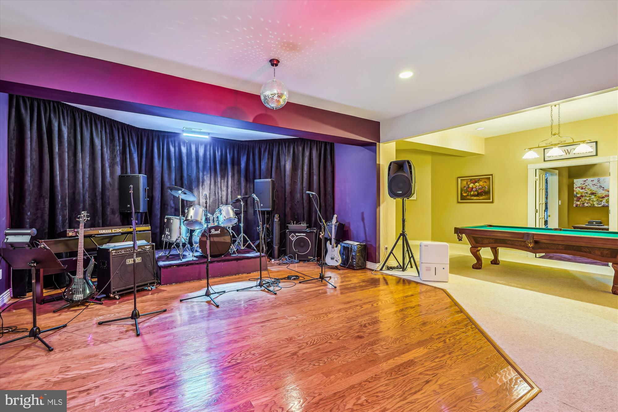 CHEQUERS - Residential