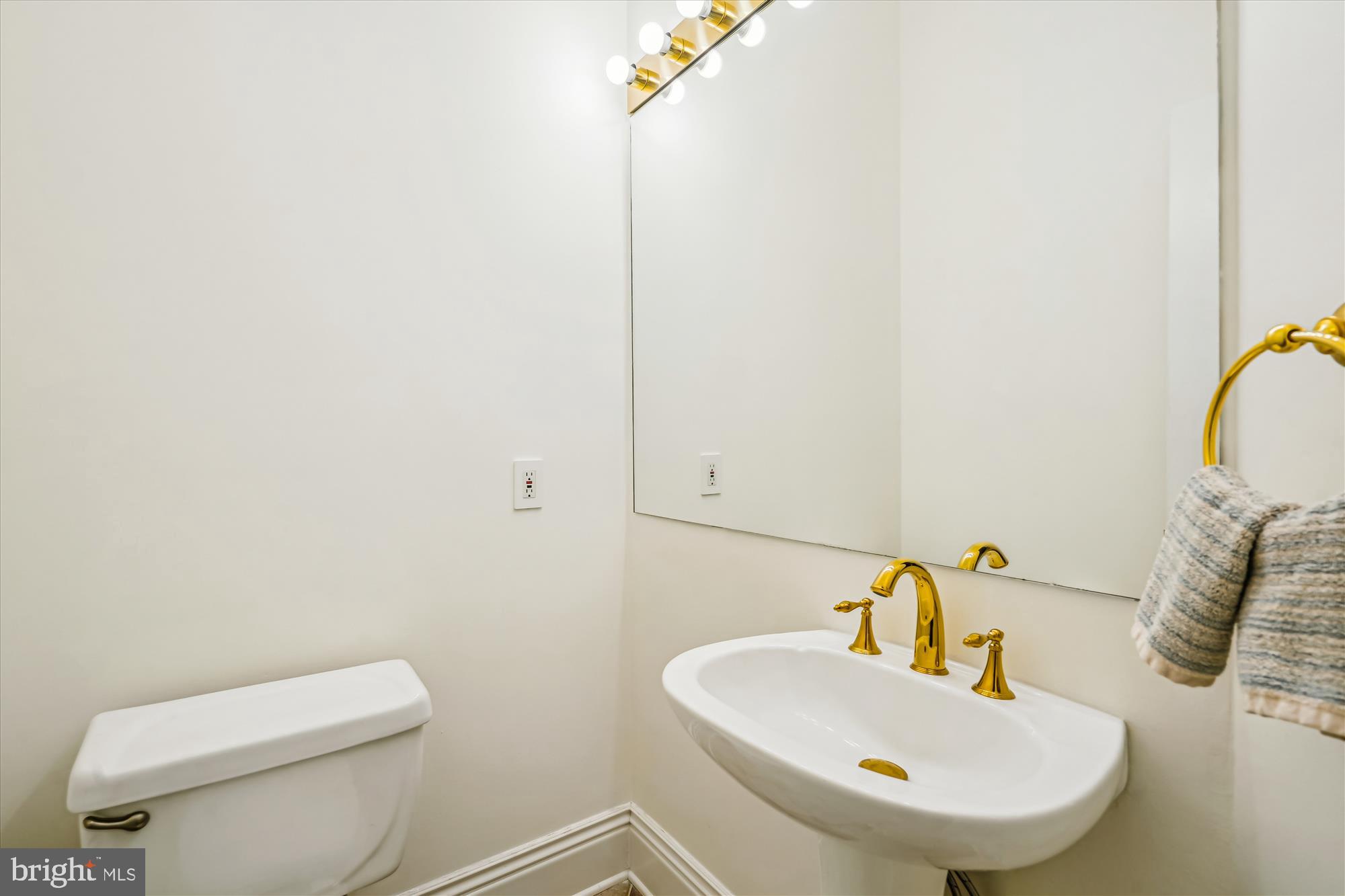 CHEQUERS - Residential