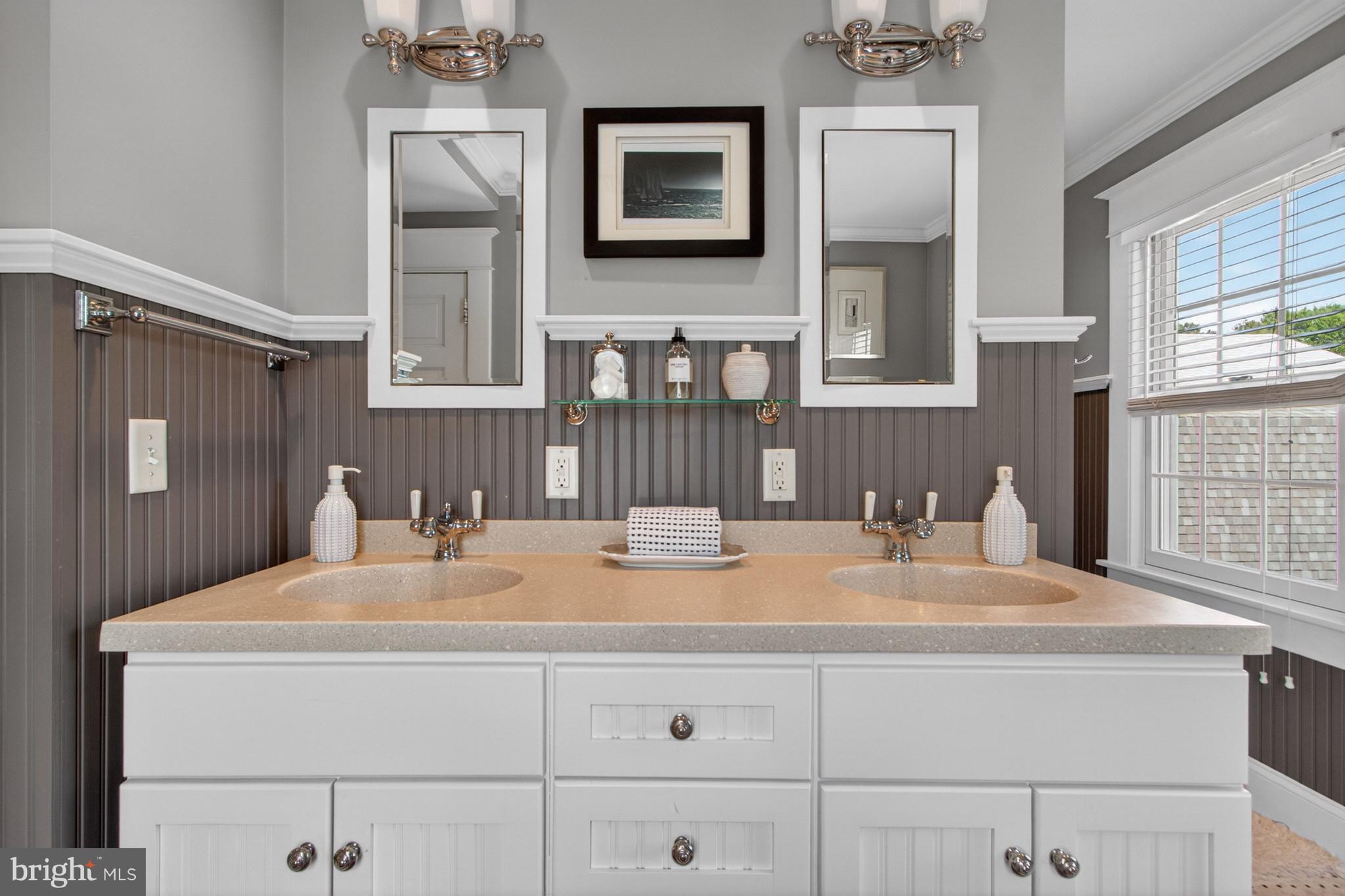 DEVRIES CIRCLE - Residential