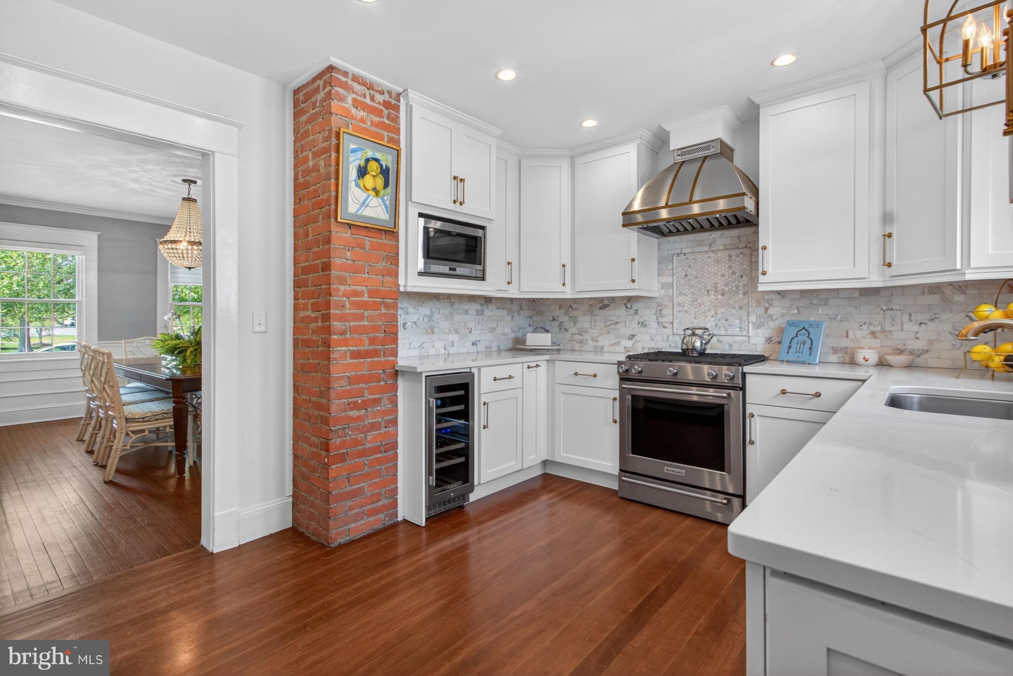 DEVRIES CIRCLE - Residential