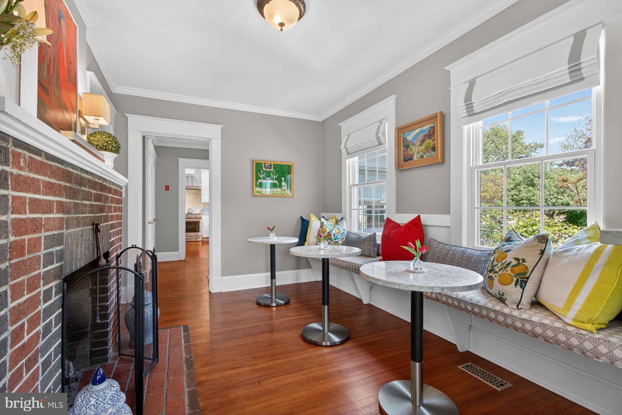 DEVRIES CIRCLE - Residential