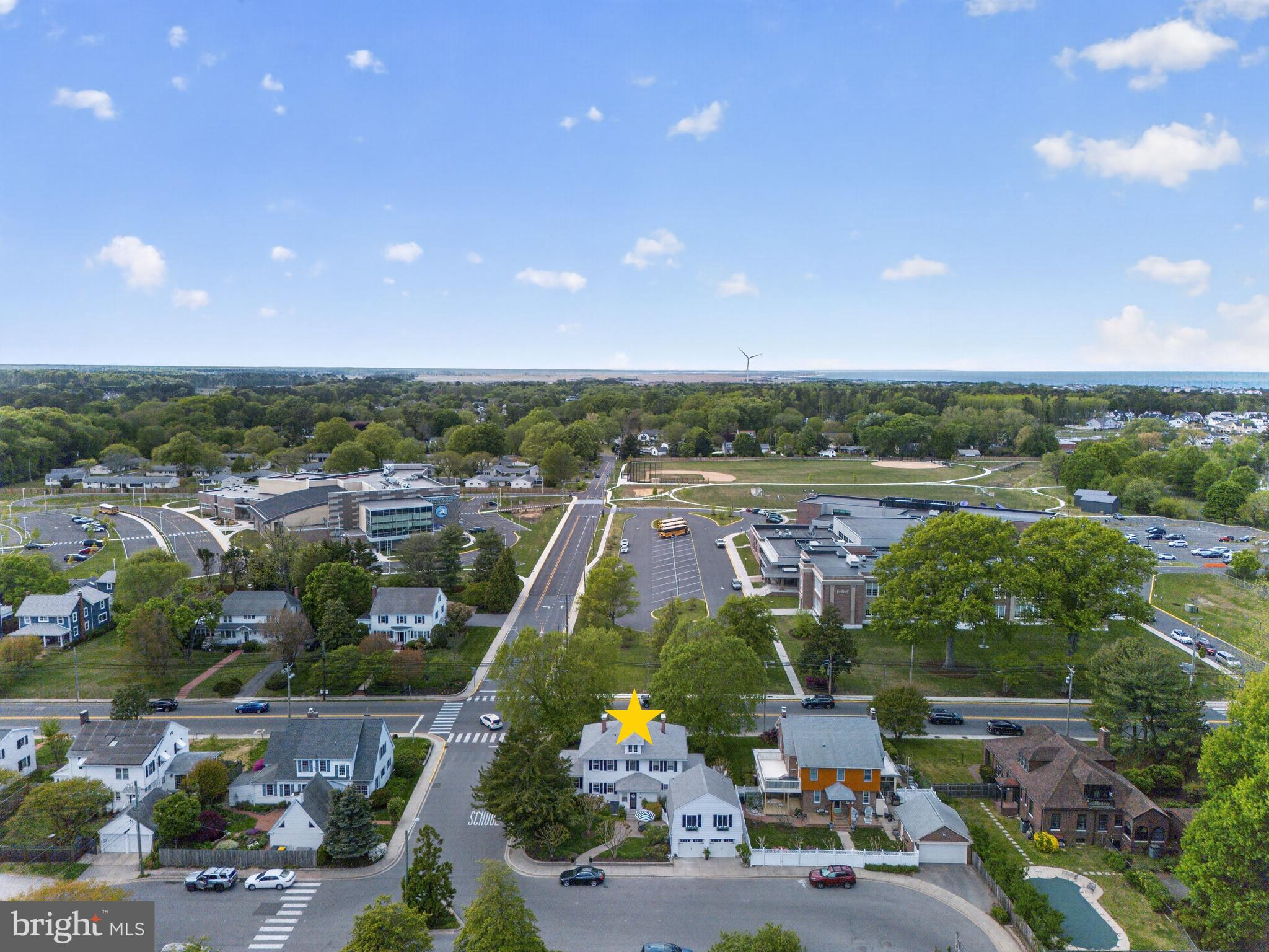 DEVRIES CIRCLE - Residential