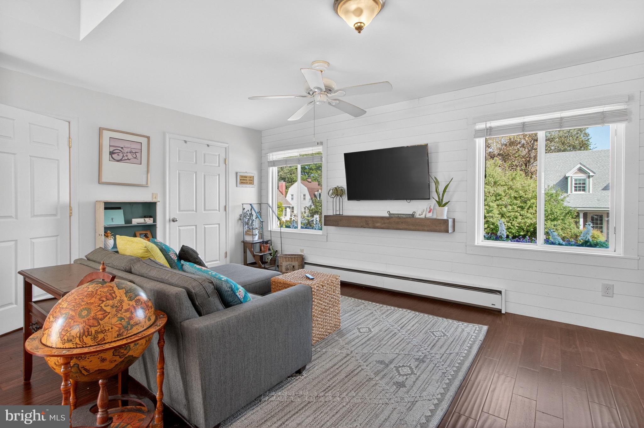 DEVRIES CIRCLE - Residential