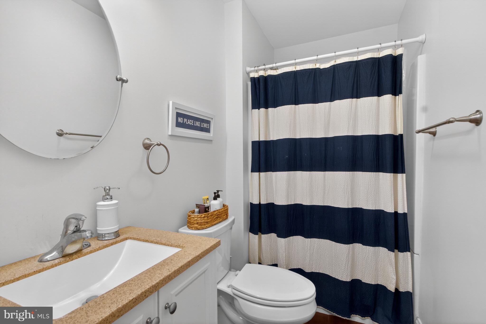 DEVRIES CIRCLE - Residential