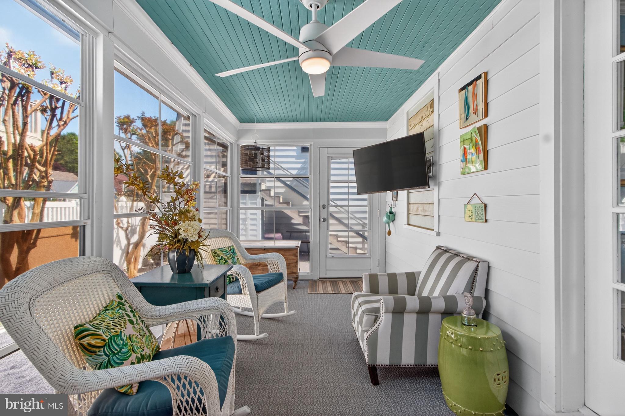 DEVRIES CIRCLE - Residential