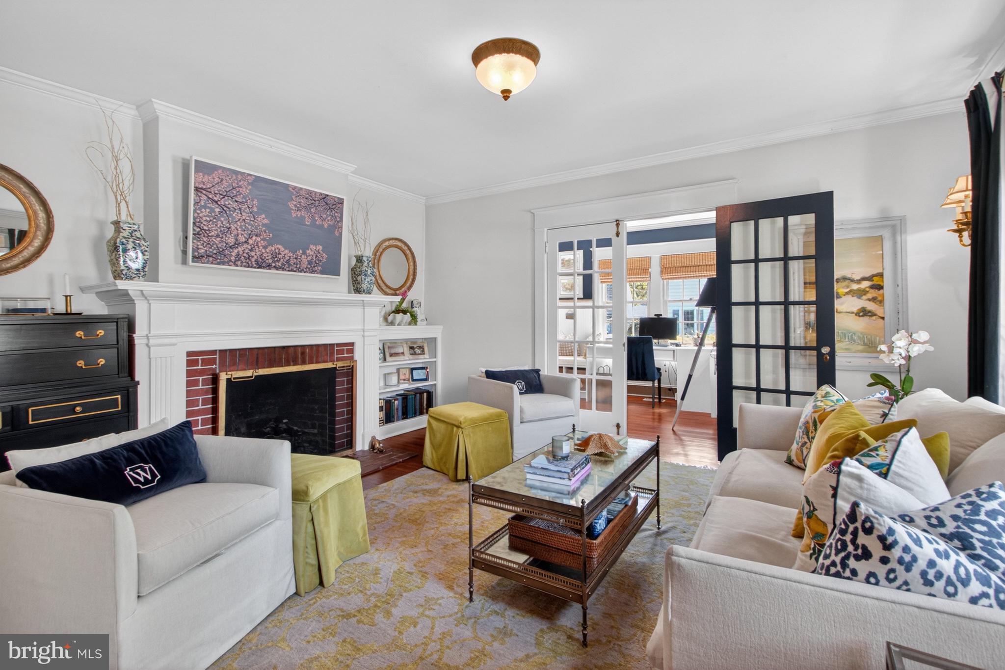 DEVRIES CIRCLE - Residential