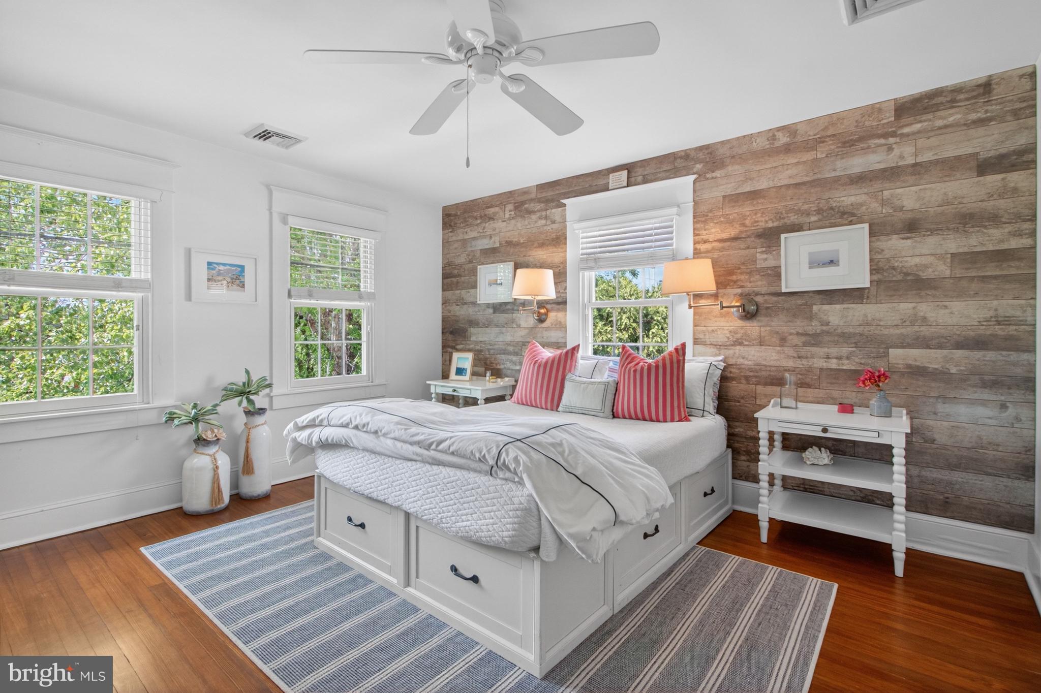 DEVRIES CIRCLE - Residential