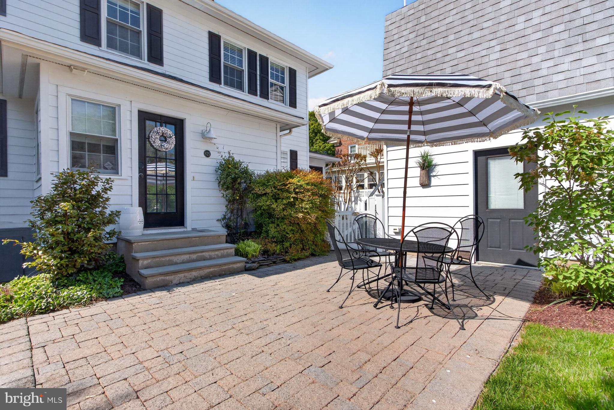 DEVRIES CIRCLE - Residential