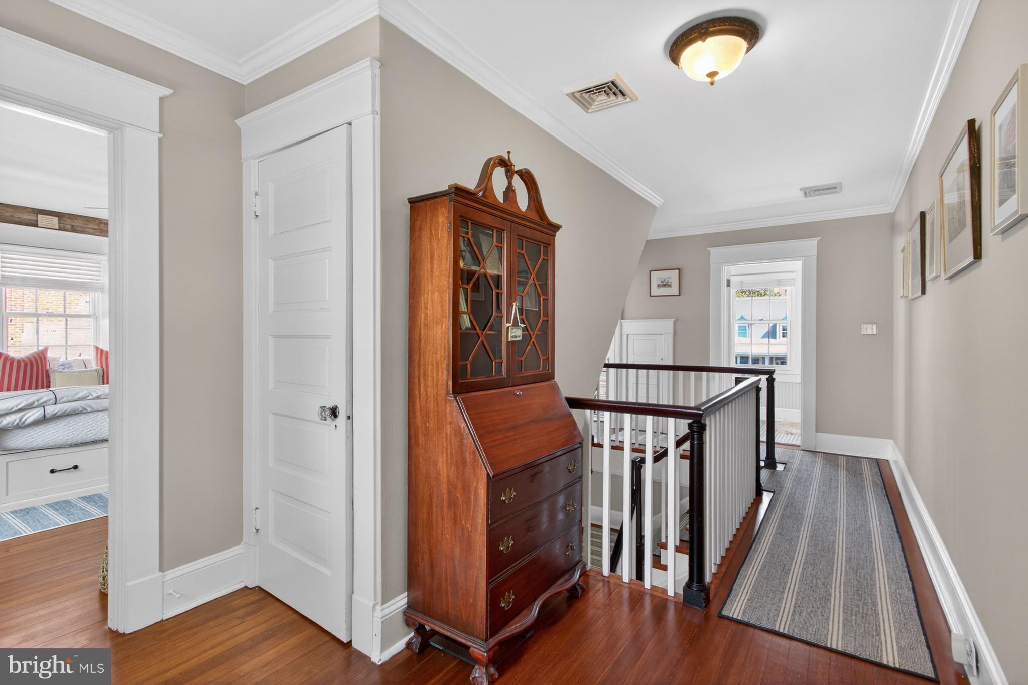 DEVRIES CIRCLE - Residential