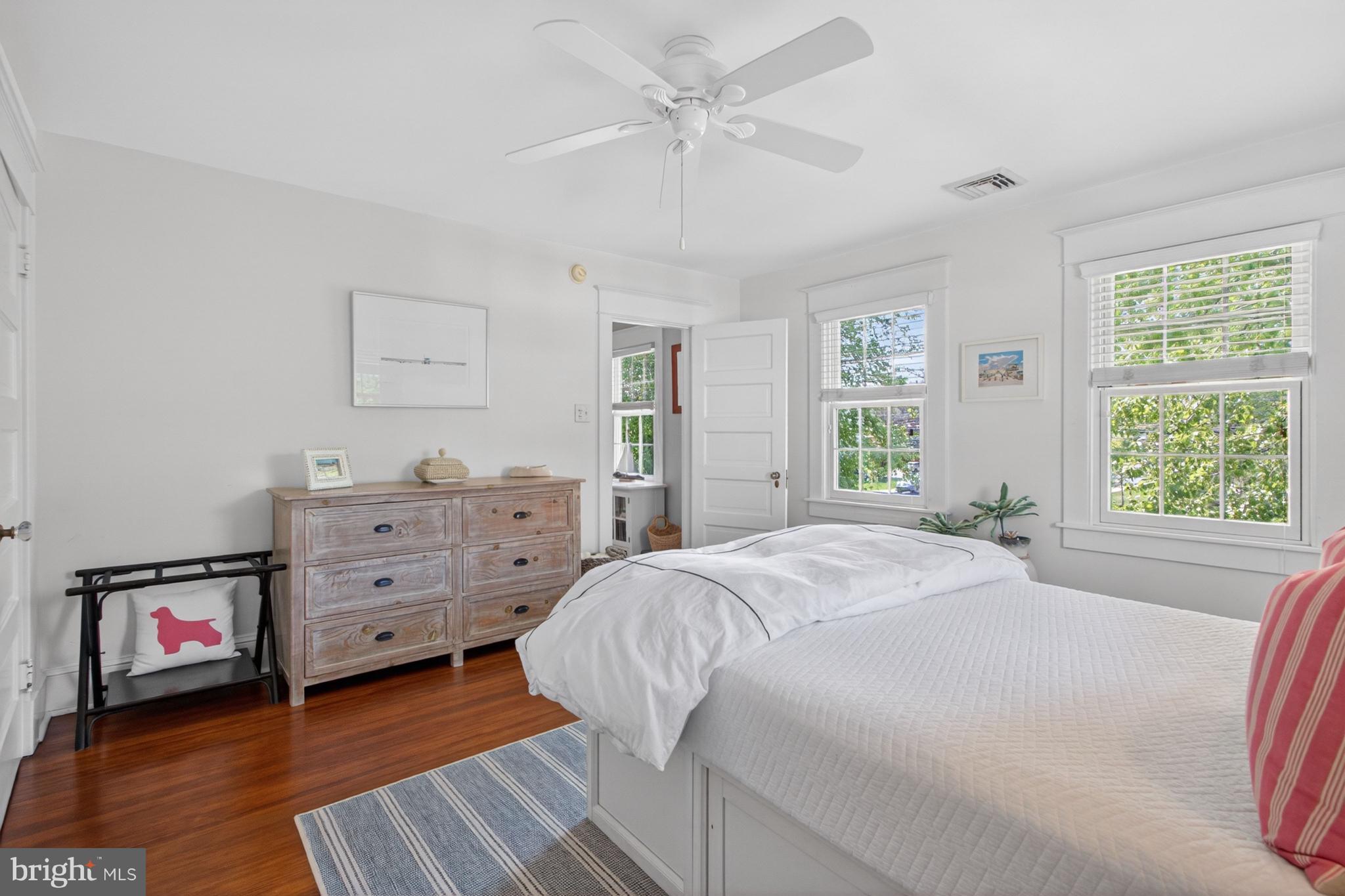 DEVRIES CIRCLE - Residential