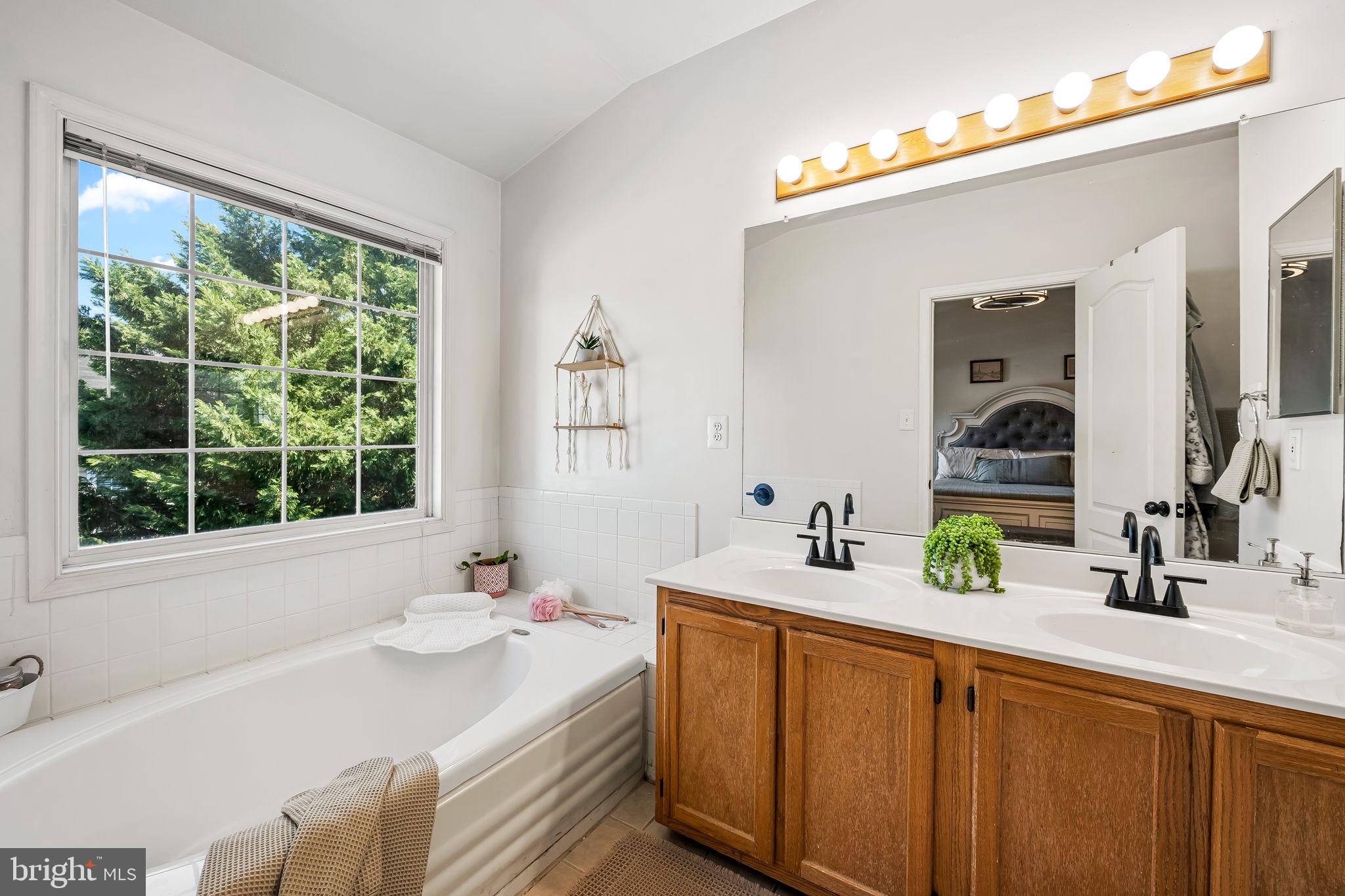 QUAIL RUN SOUTH - Residential