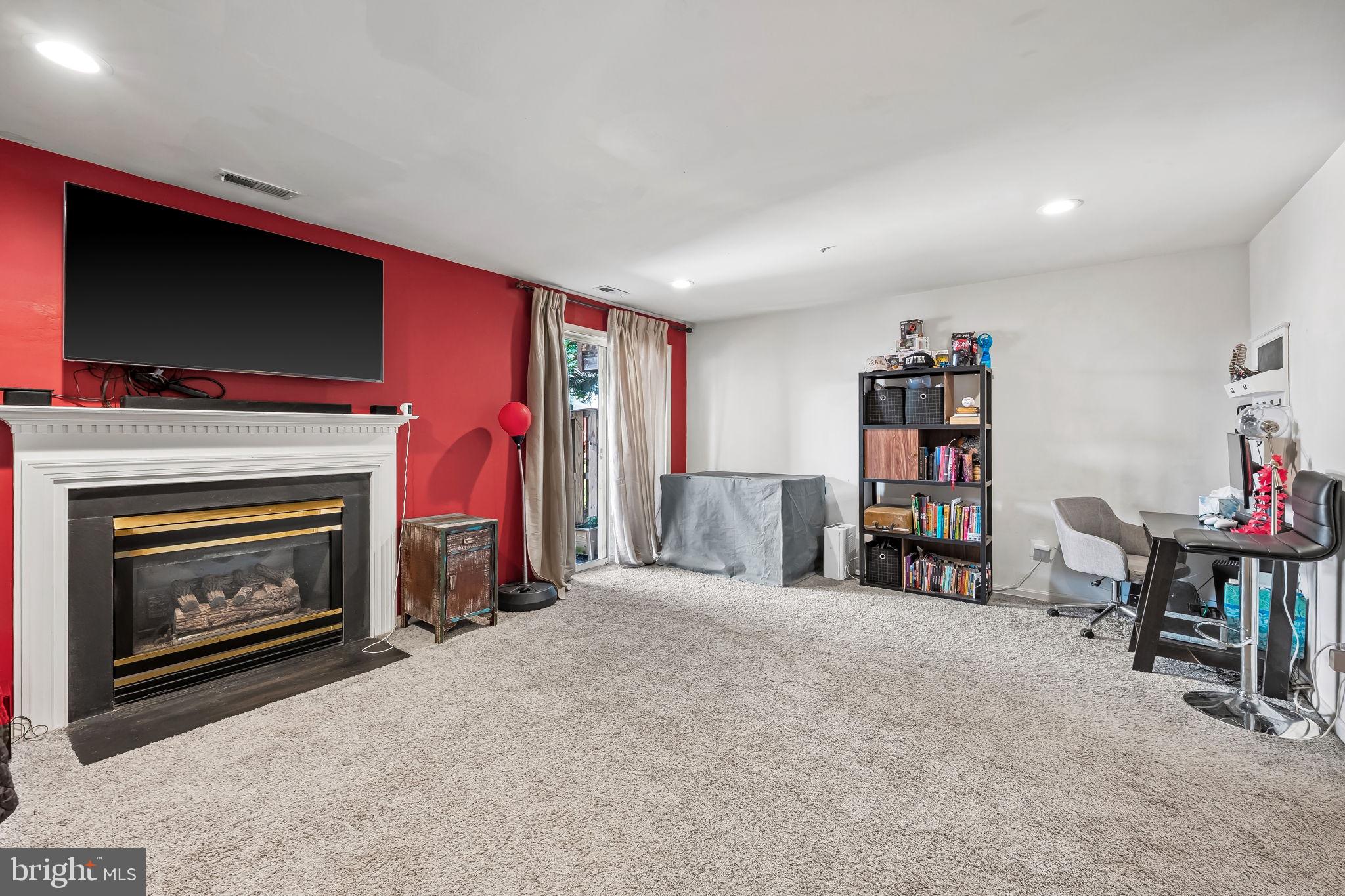 QUAIL RUN SOUTH - Residential
