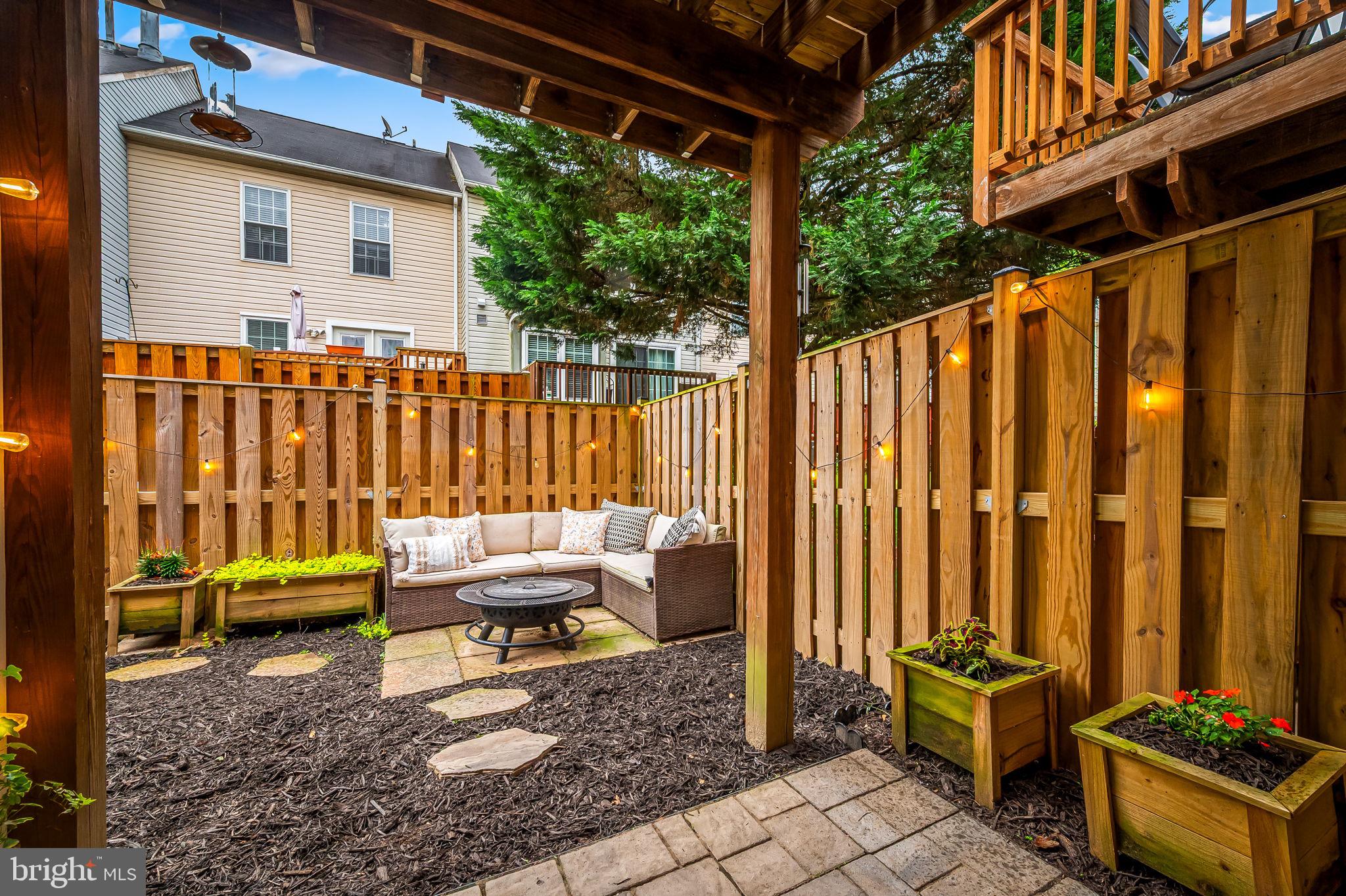 7927 BEACH PLUM LANE