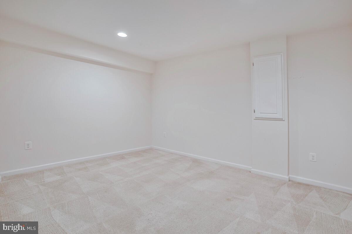 BEECH TREE WEST VILLAGE - Residential Lease