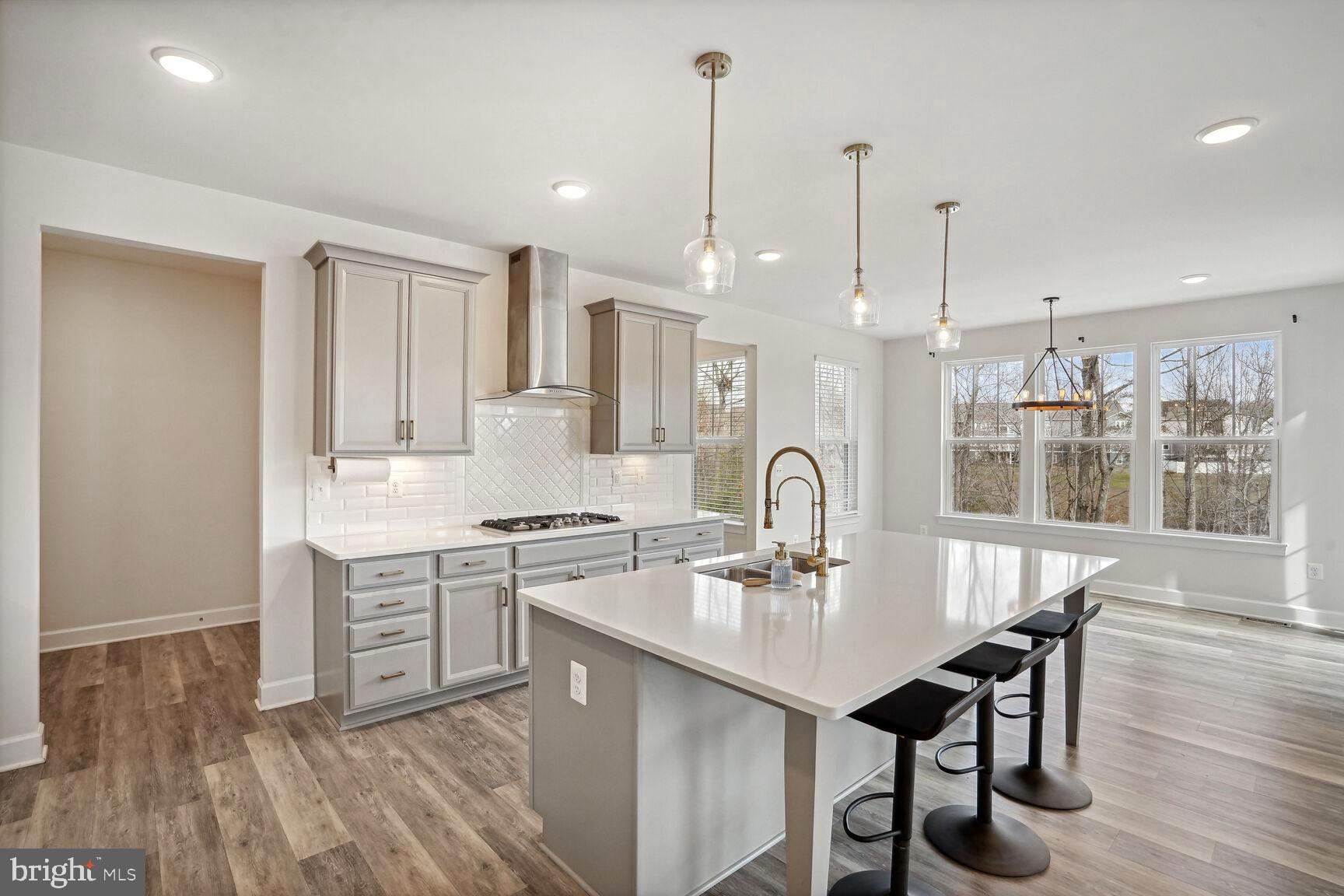 EMBREY MILL - Residential