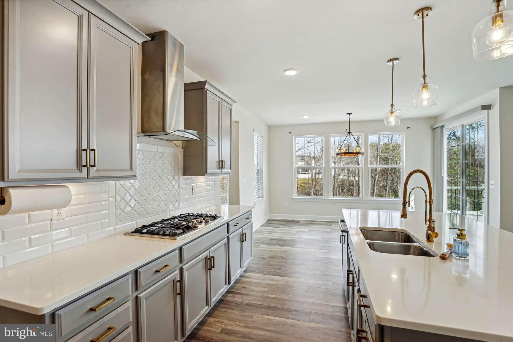 EMBREY MILL - Residential