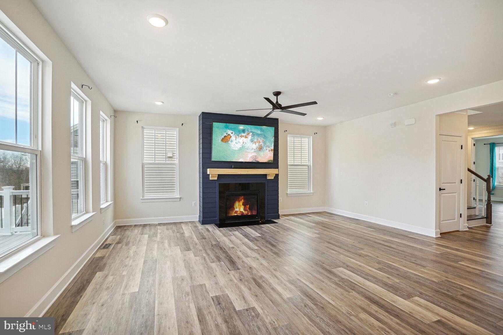 EMBREY MILL - Residential