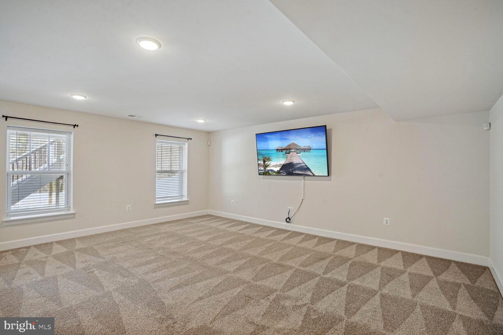 EMBREY MILL - Residential