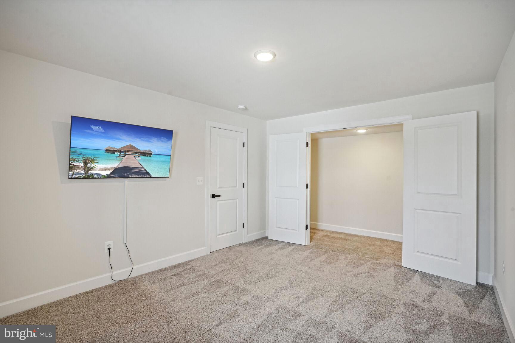 EMBREY MILL - Residential