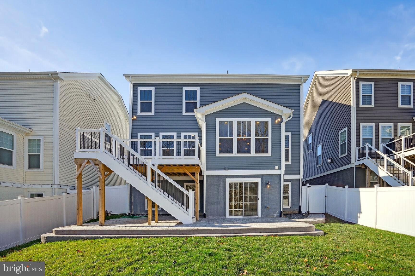 EMBREY MILL - Residential