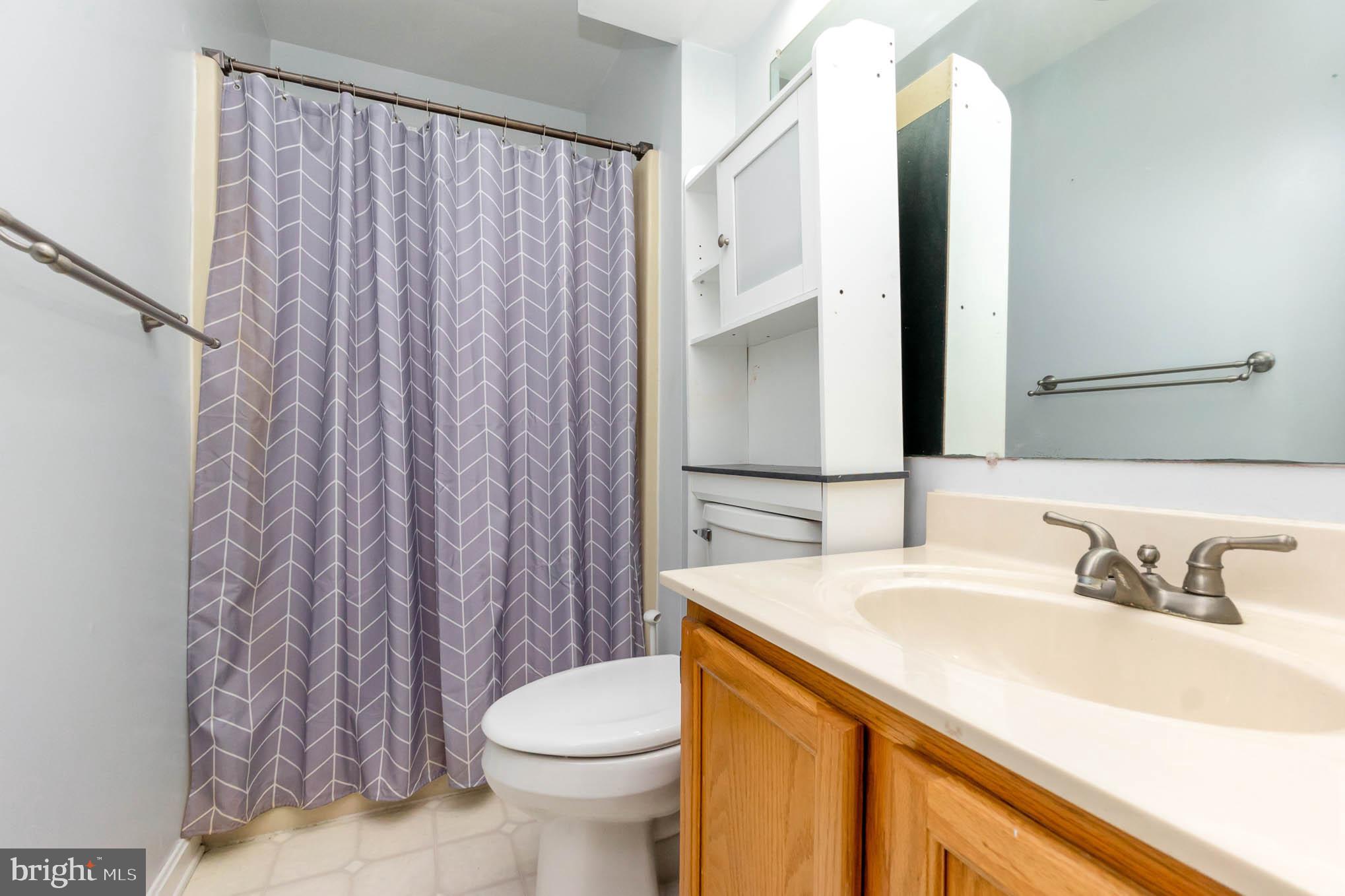 VILLAGE AT THOMAS RUN - Residential