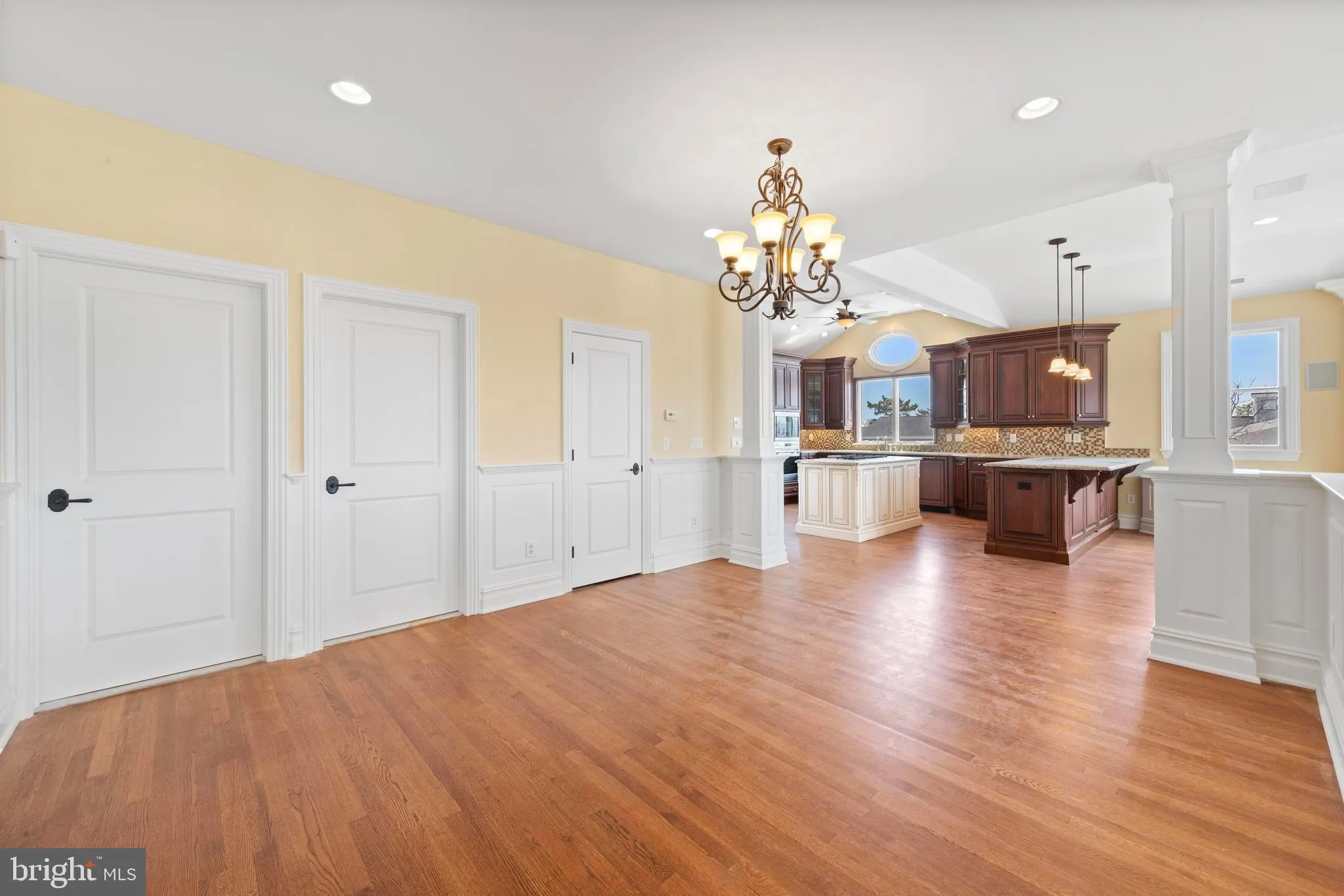 Harvey Cedars, New Jersey 08008, United States, 5 Bedrooms Bedrooms, ,4 BathroomsBathrooms,Residential,Active,113182