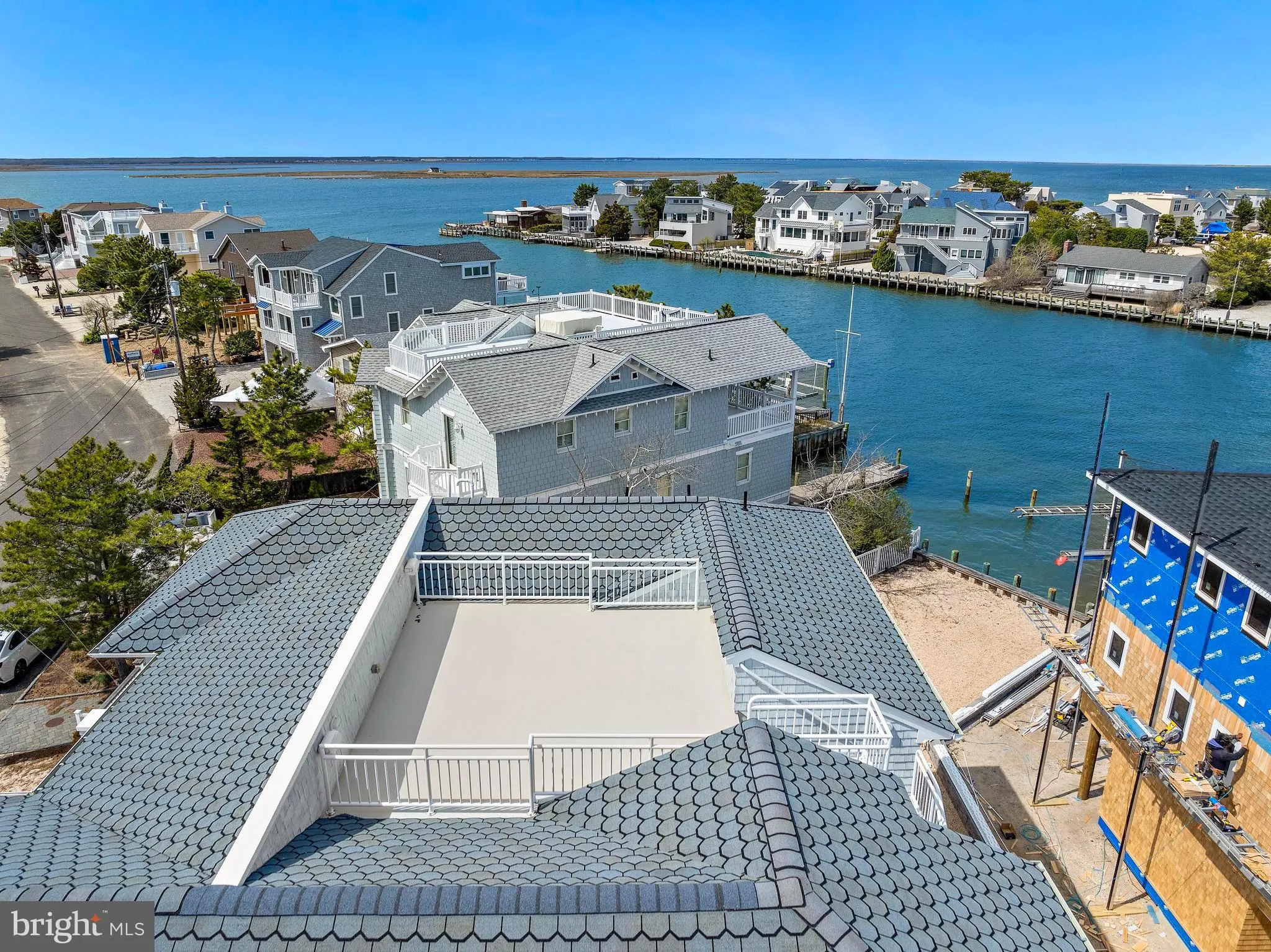 Harvey Cedars, New Jersey 08008, United States, 5 Bedrooms Bedrooms, ,4 BathroomsBathrooms,Residential,Active,113182