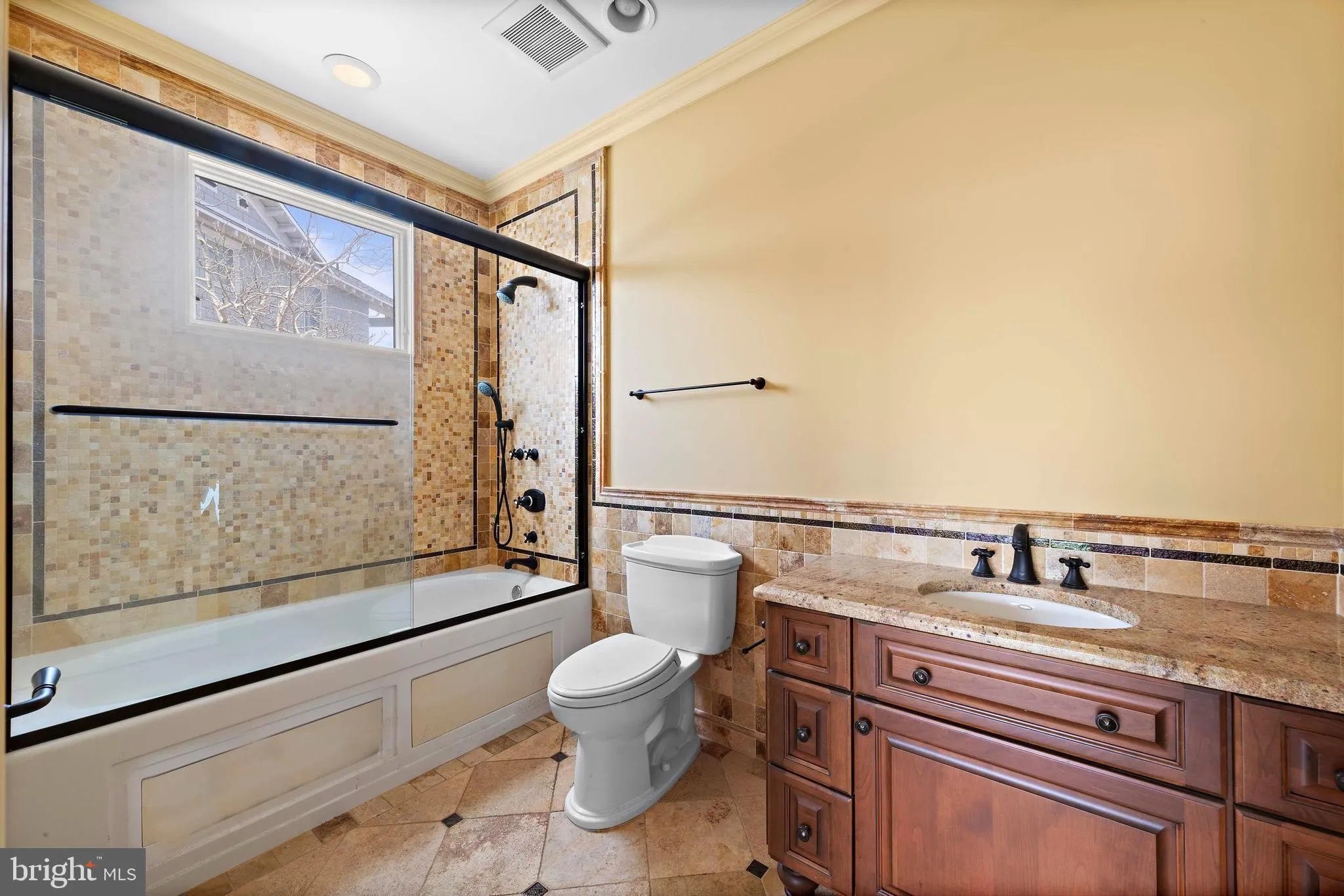 Harvey Cedars, New Jersey 08008, United States, 5 Bedrooms Bedrooms, ,4 BathroomsBathrooms,Residential,Active,113182