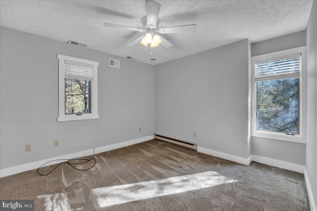 LAKE NAOMI - Residential