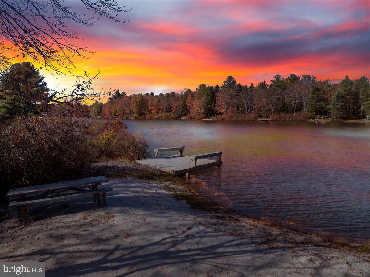LAKE NAOMI - Residential