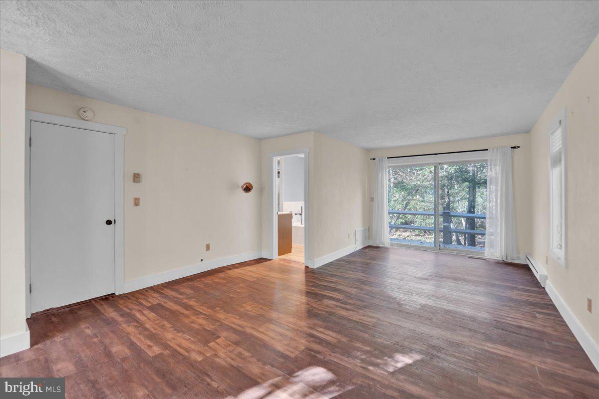 LAKE NAOMI - Residential