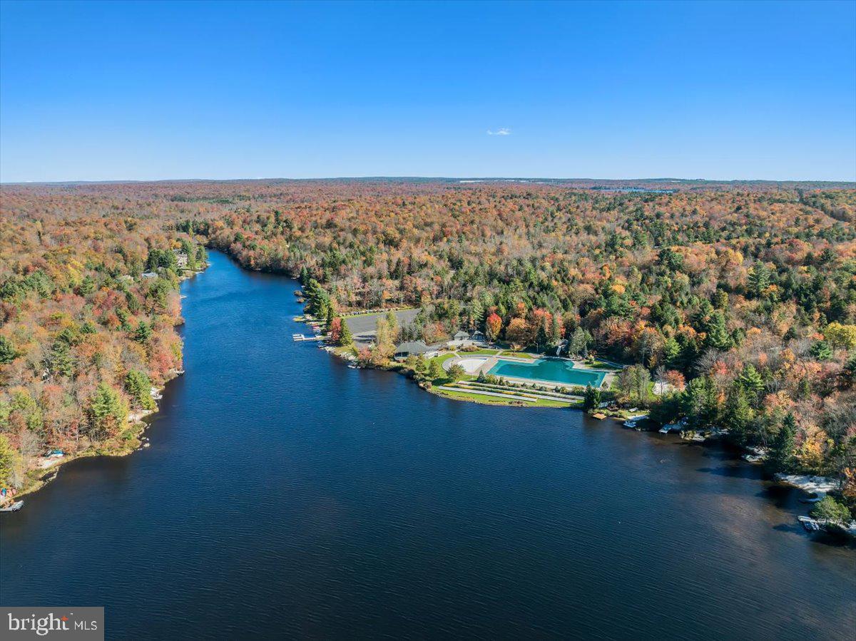 LAKE NAOMI - Residential
