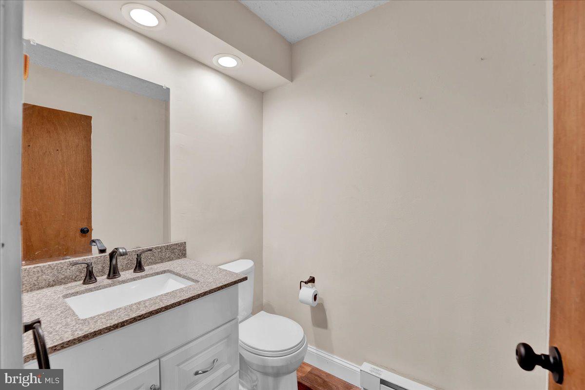 LAKE NAOMI - Residential