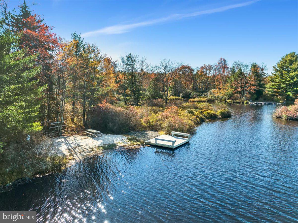 LAKE NAOMI - Residential
