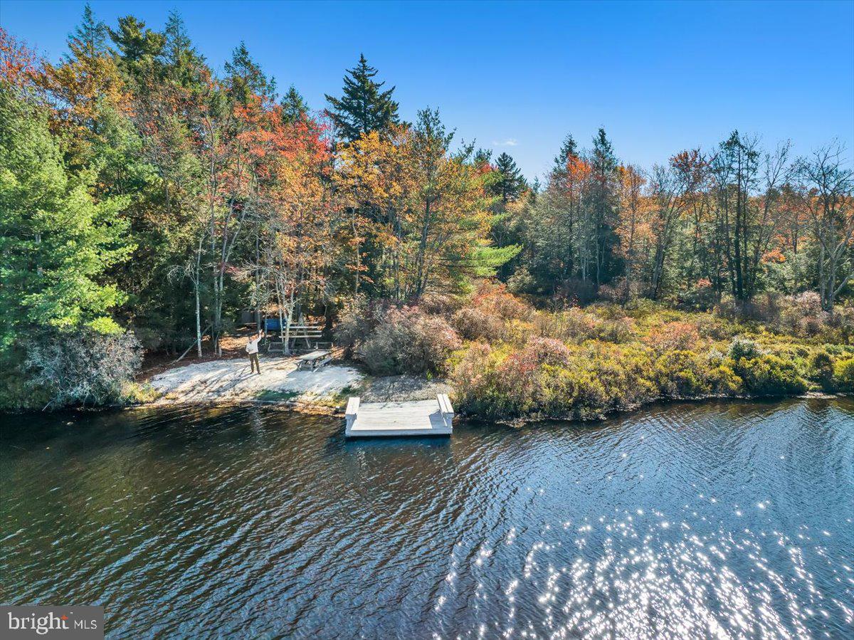 LAKE NAOMI - Residential