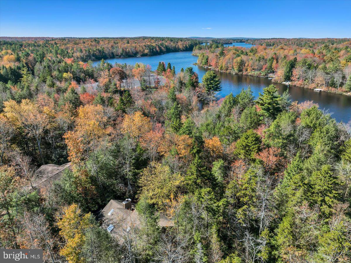LAKE NAOMI - Residential