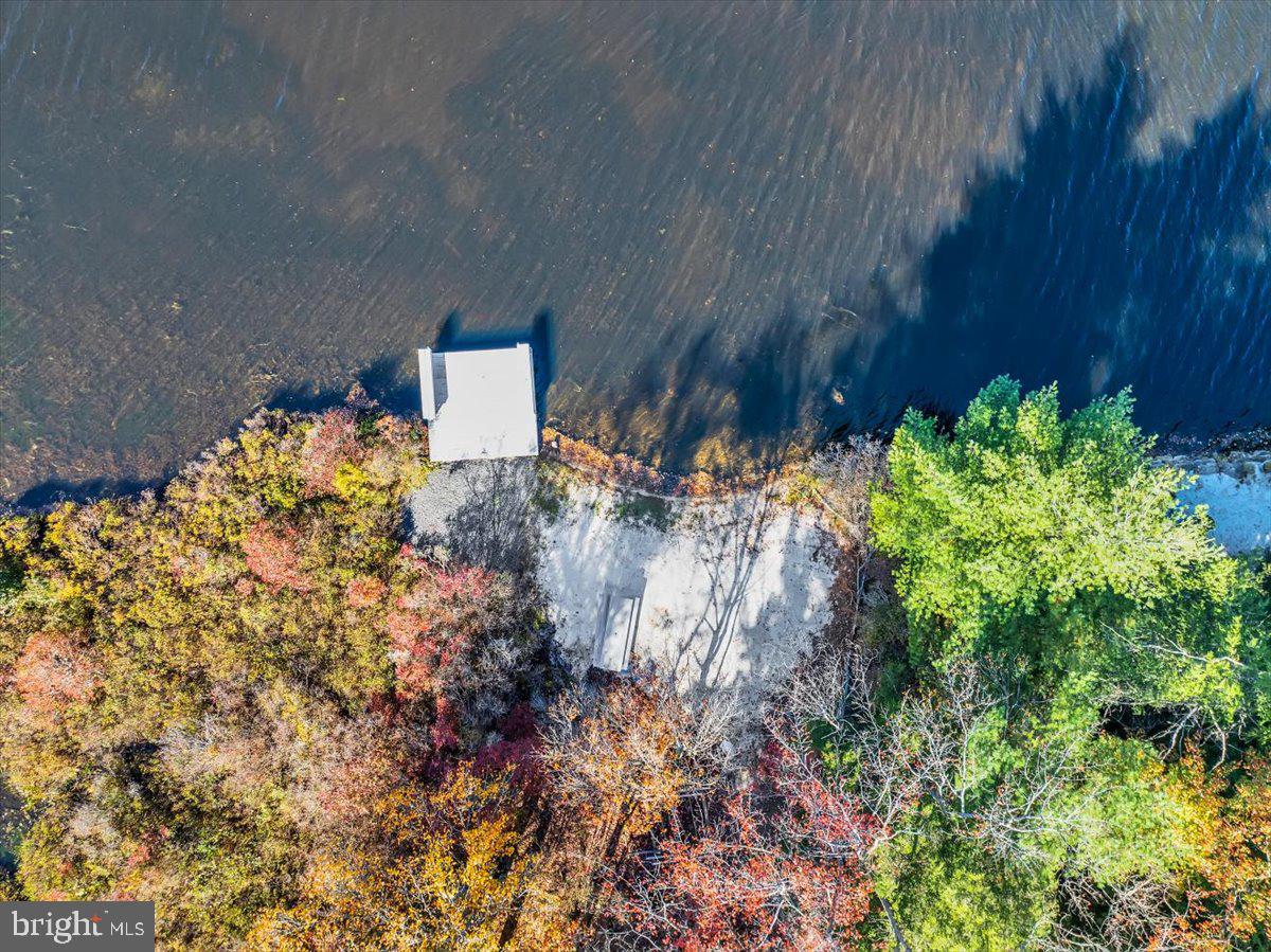 LAKE NAOMI - Residential