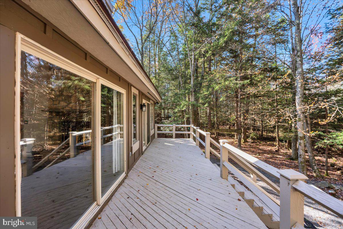 LAKE NAOMI - Residential