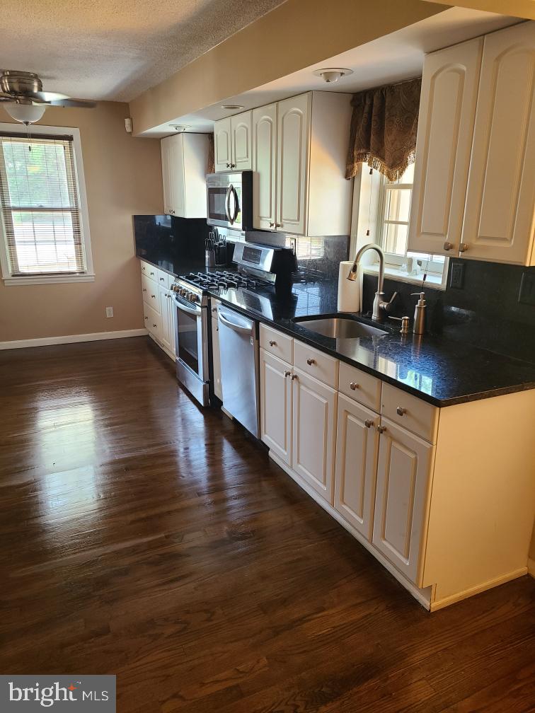 REGULARS - Residential