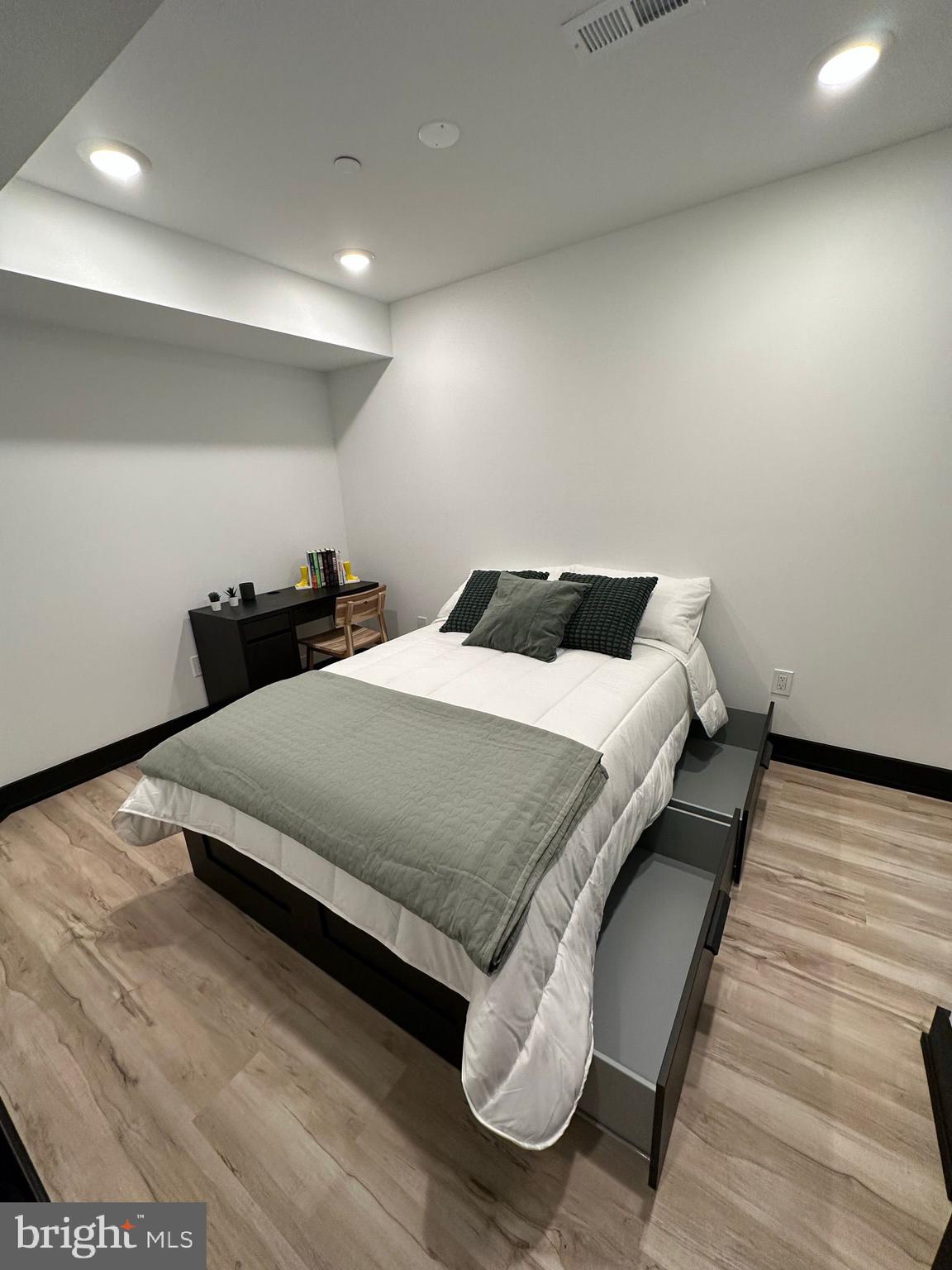 TEMPLE UNIVERSITY - Residential Income