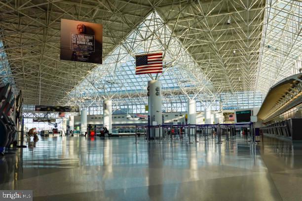 PAROLE HEIGHTS - Residential