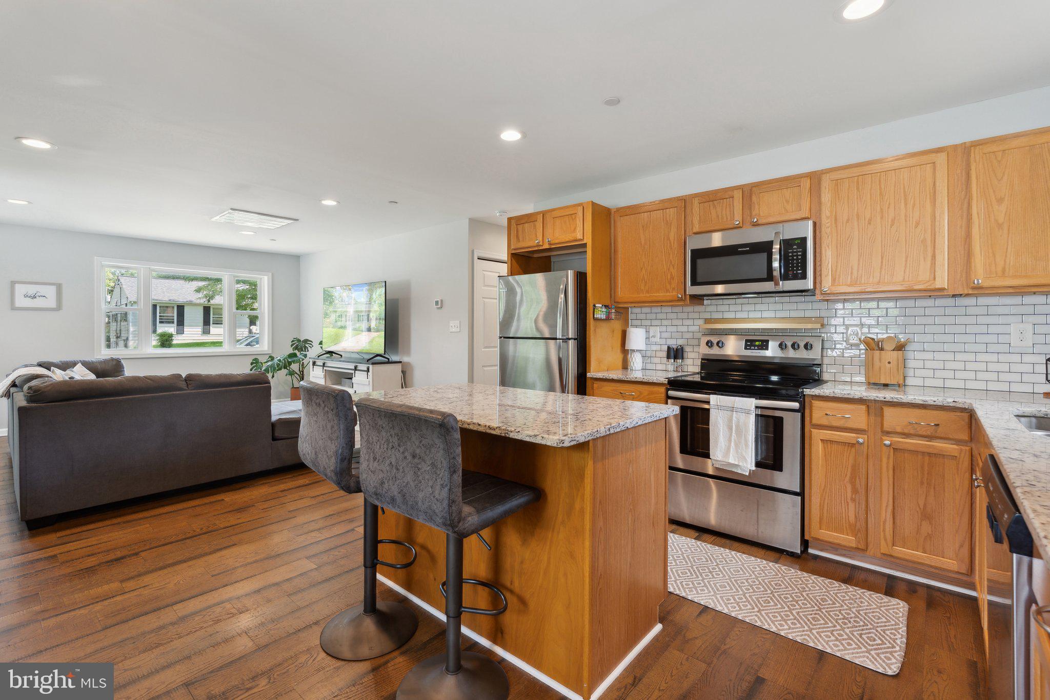 PAROLE HEIGHTS - Residential