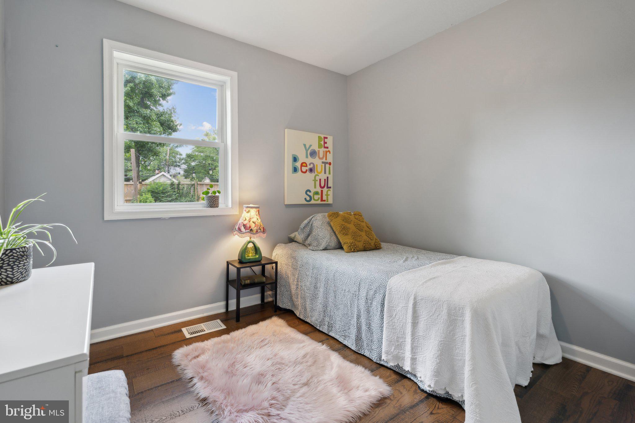 PAROLE HEIGHTS - Residential