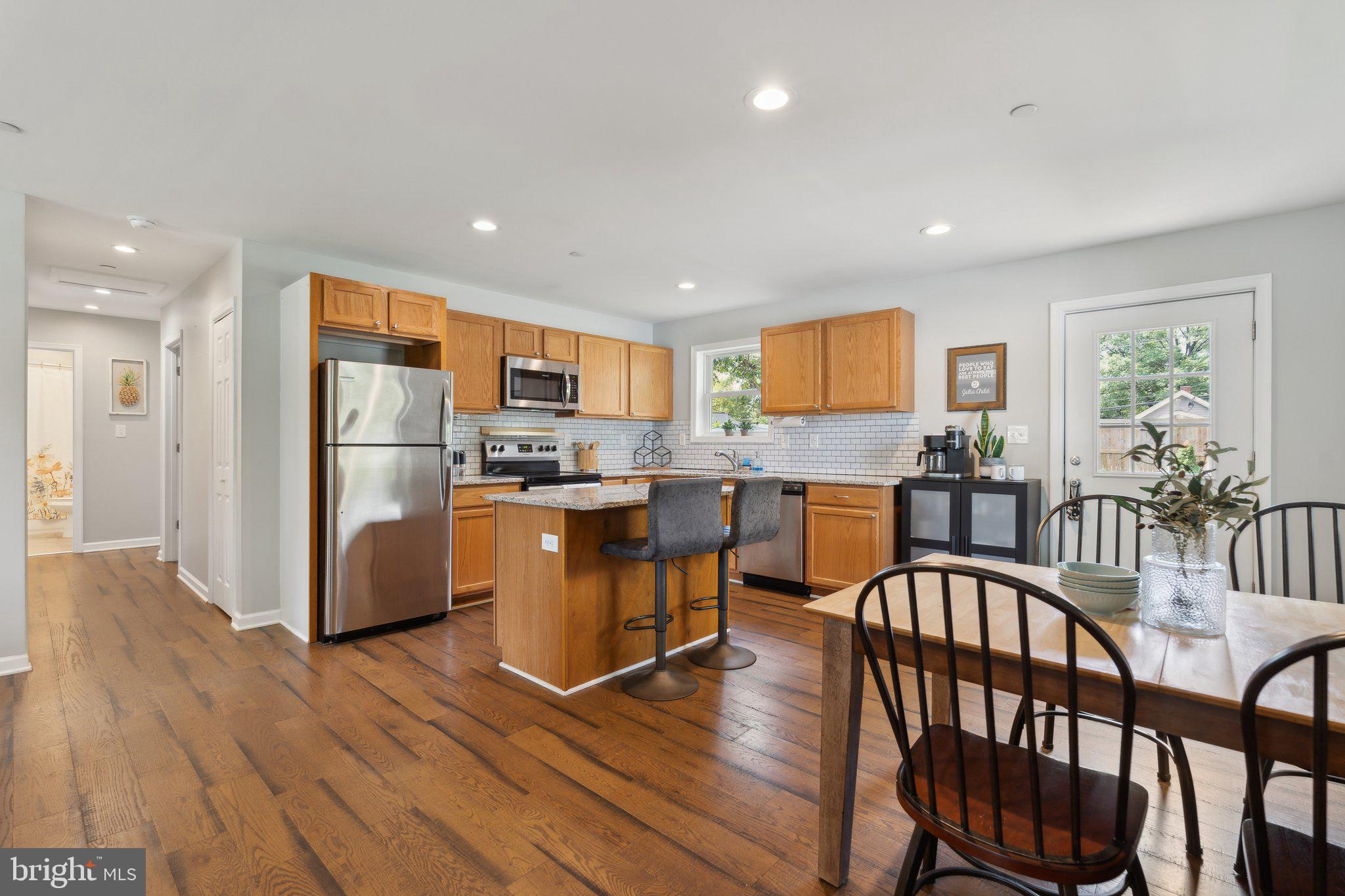 PAROLE HEIGHTS - Residential