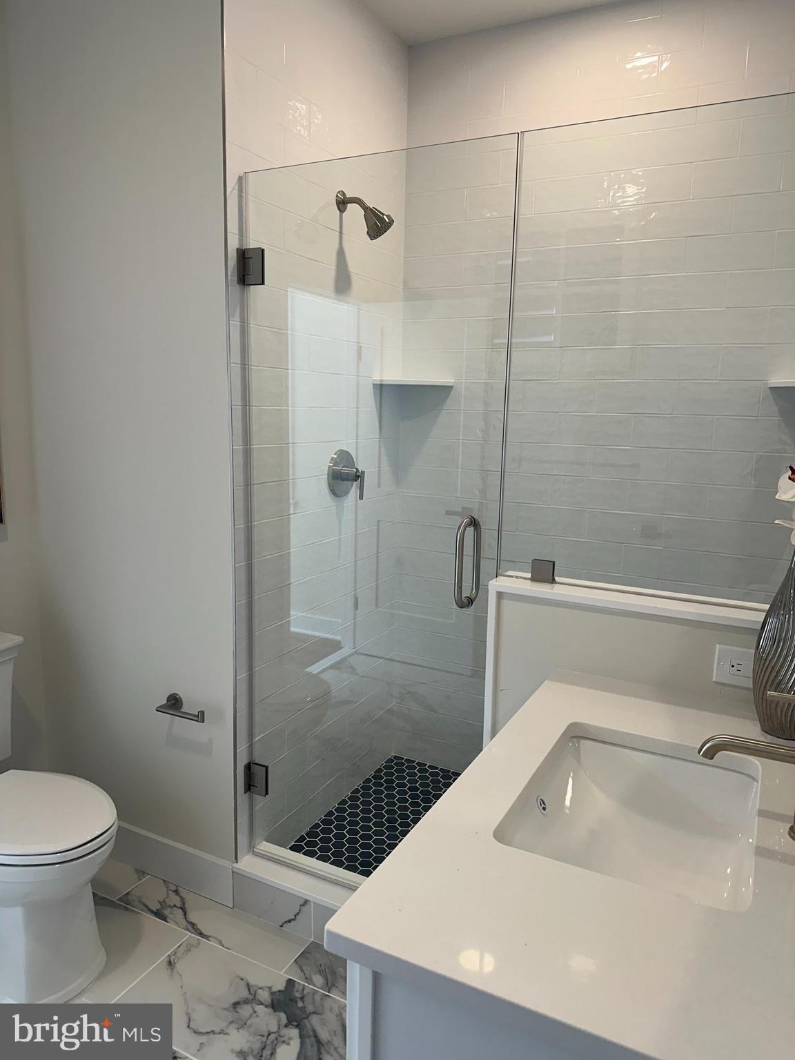 NEWTOWN ESTATES - Residential Lease